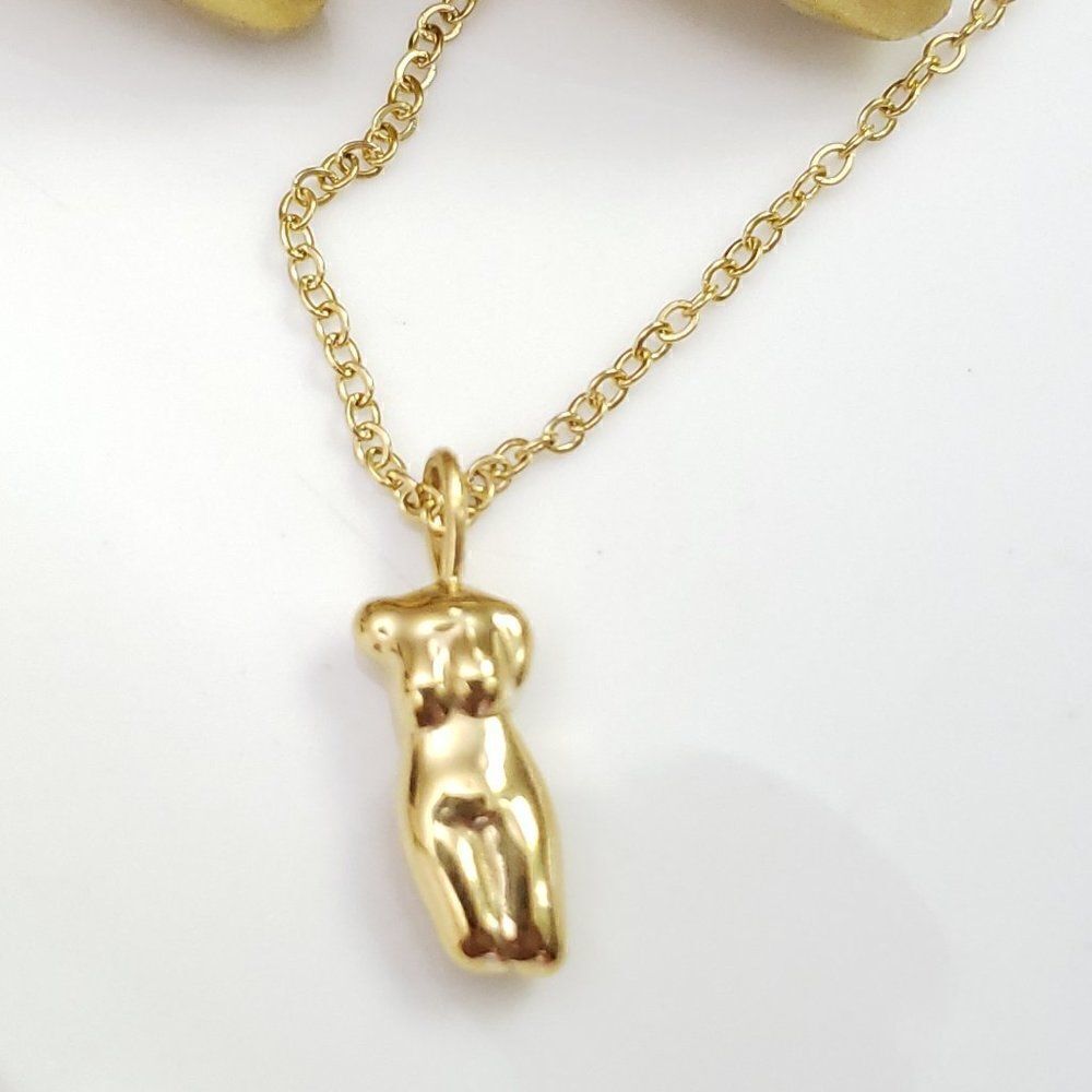 Female Body Layering Necklace - Picture 10 of 16